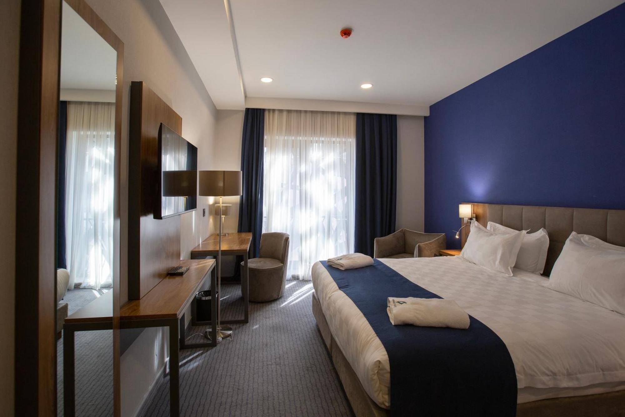 Avenue Hotel Tbilisi Exterior photo